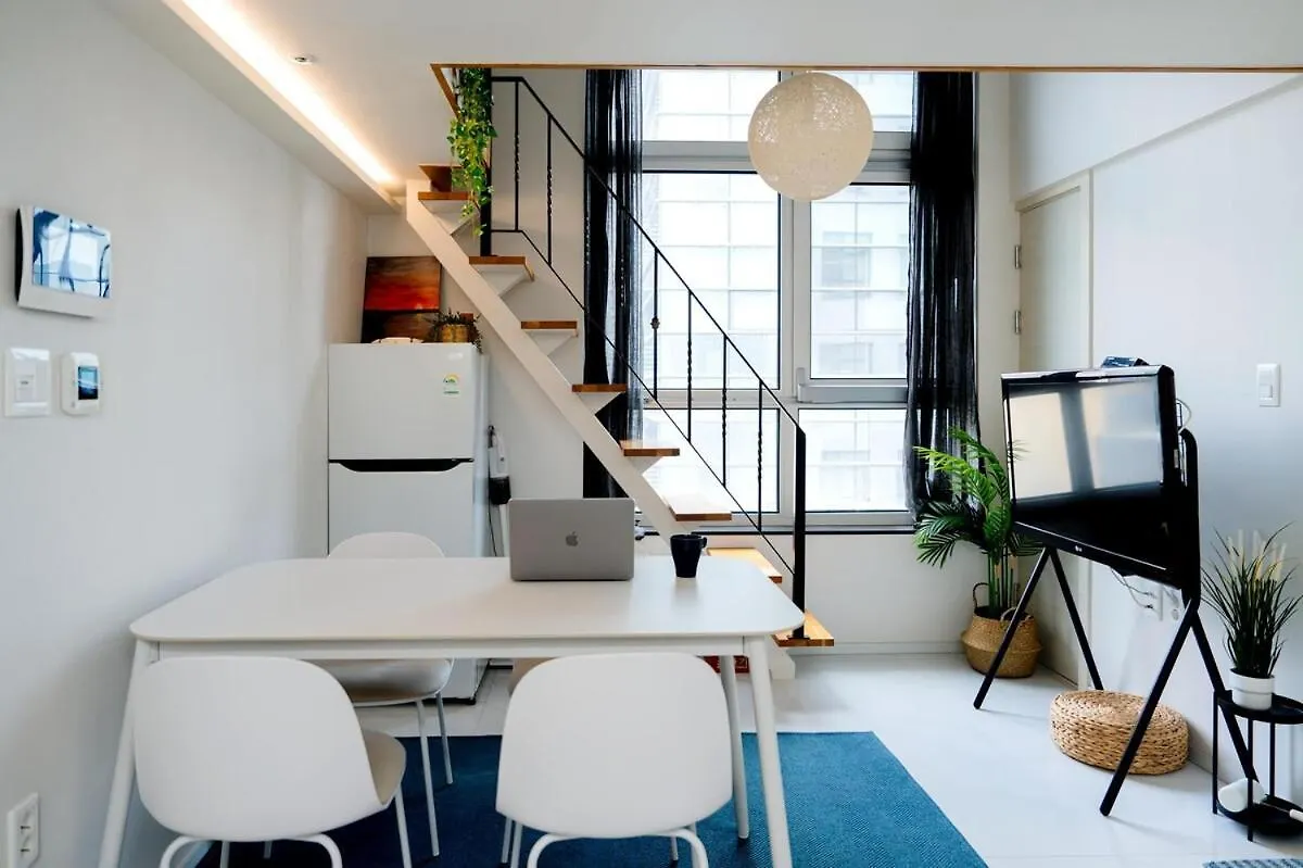 Modern Gangnam Skyview Loft Seoul, Samsung Station Apartment South Korea